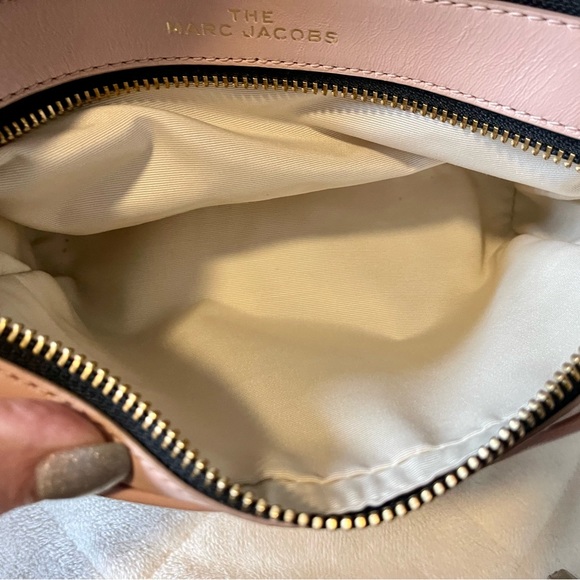 Marc Jacobs blush quilted Soft-shot Snapshot. In excellent condition. - Picture 9 of 14